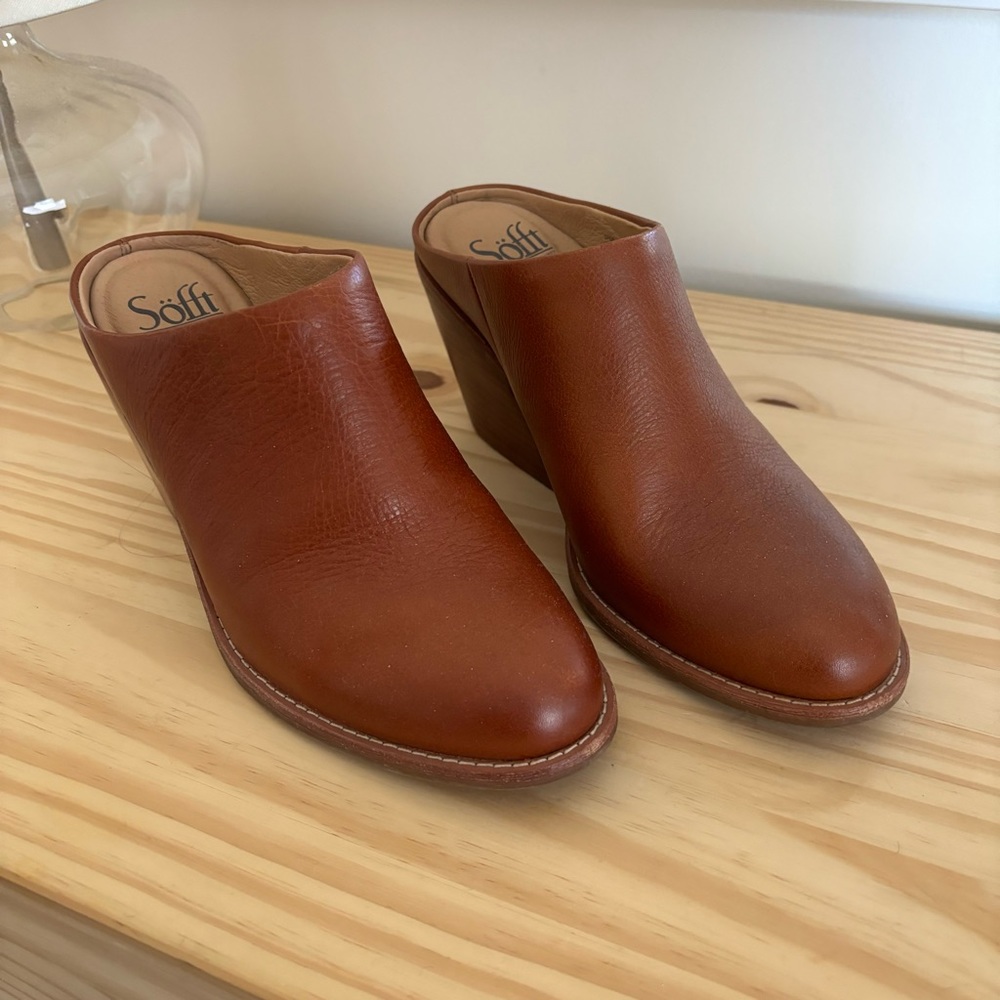 Sofft Tasha Leather Clogs